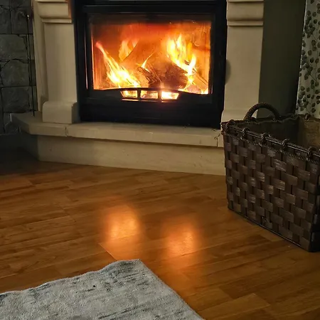 Santa Maria Goldcrest House