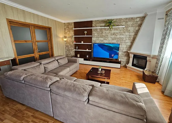 Santa Maria Goldcrest House וילה דו פורטו